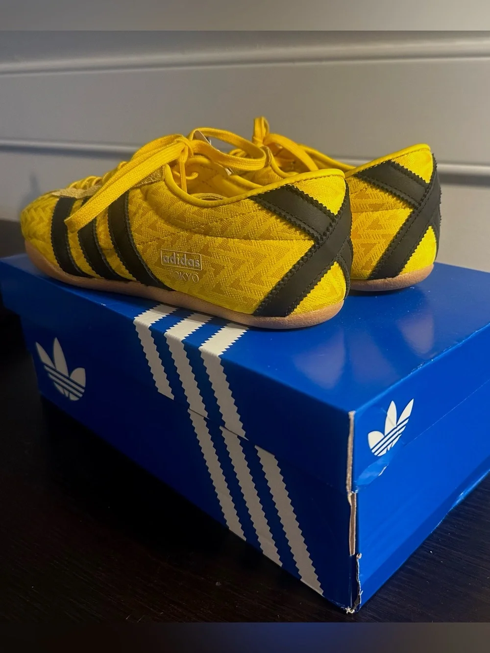 Women’s adidas Tokyo Jaquard Yellow Sneakers US sz 8.5